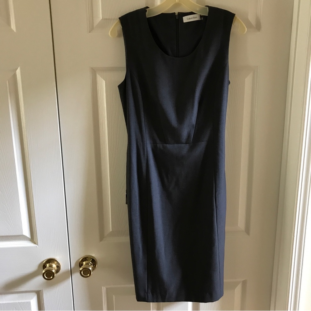 Calvin Klein dress size 4 gray zips in back lined. Belt